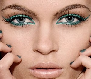 Bridal Eye Makeup Ideas 5 300x262 Tips of Simple Makeup for wedding day