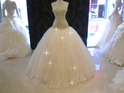 2bed8244 eb29 412d 8a4d e3e4201605b8 Unique wedding dresses with simple designs 2014
