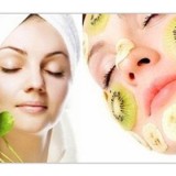 Hide defects in the facial features by make-up