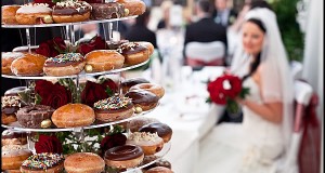 Creative wedding donuts cakes