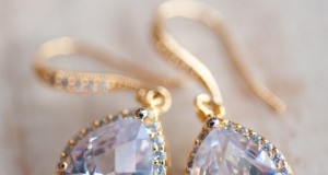 How to choose bridal jewelry on budget