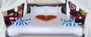 Neat Honeymoon rooms designs