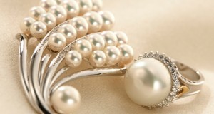 Collection of nice Jewelry & accessories