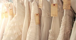 8 Tips for Choosing a Wedding Dress
