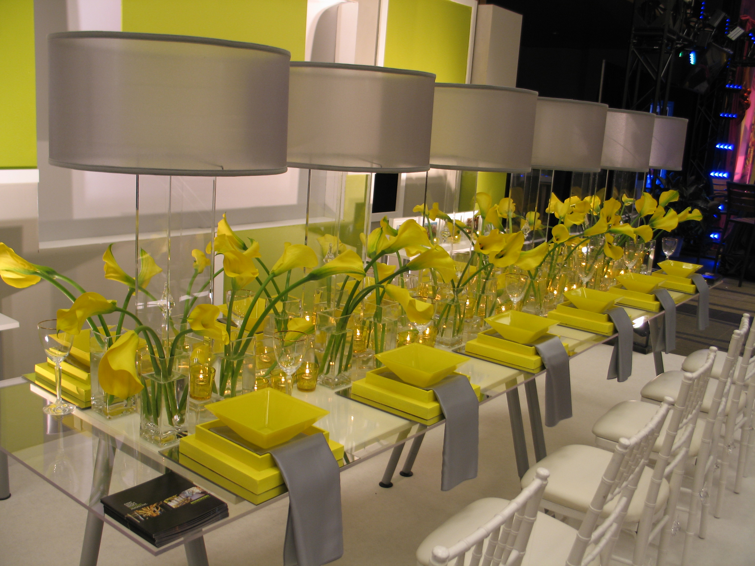events1485 Let your wedding starring in yellow