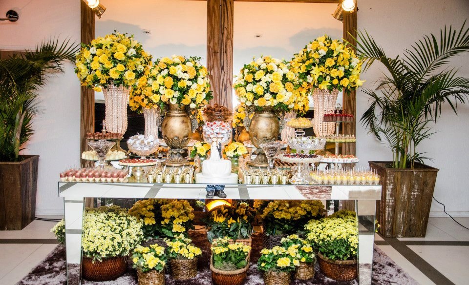 events1493 Let your wedding starring in yellow
