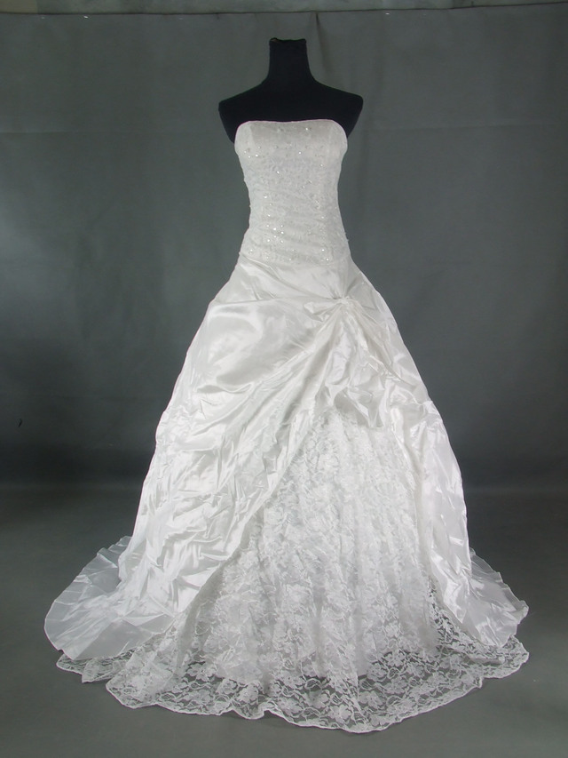 events28 Romantic wedding gowns 2014