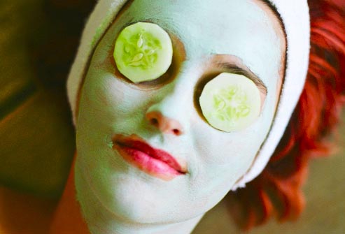 eventsstyl1979 cucumber Mask for smooth skinned bride