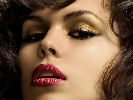 eventsstyle.com 10595 Your wedding makeup with bold Golden