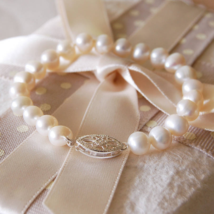 eventsstyle.com 14555 Vintage style pearl bracelet for wedding 