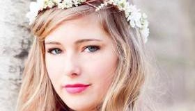 Crown of flowers for the morning wedding