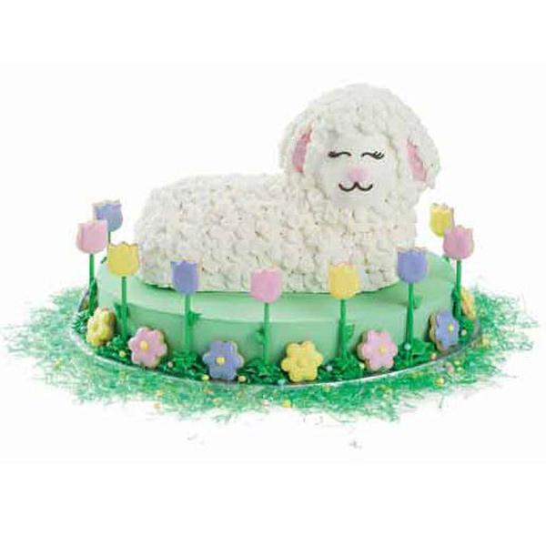 www.eventsstyle.com 16166 Making a beautiful lamb cake 