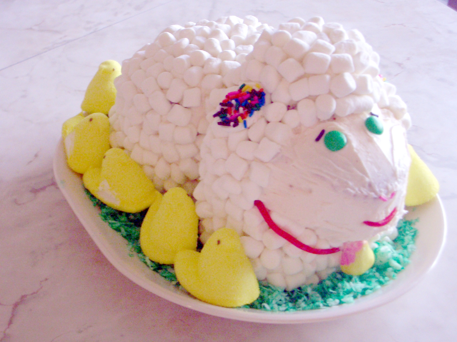 www.eventsstyle.com 16167 Making a beautiful lamb cake 