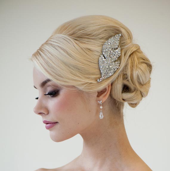 eventsstyle.com 16984 Sunning wedding hair brooches 2014 