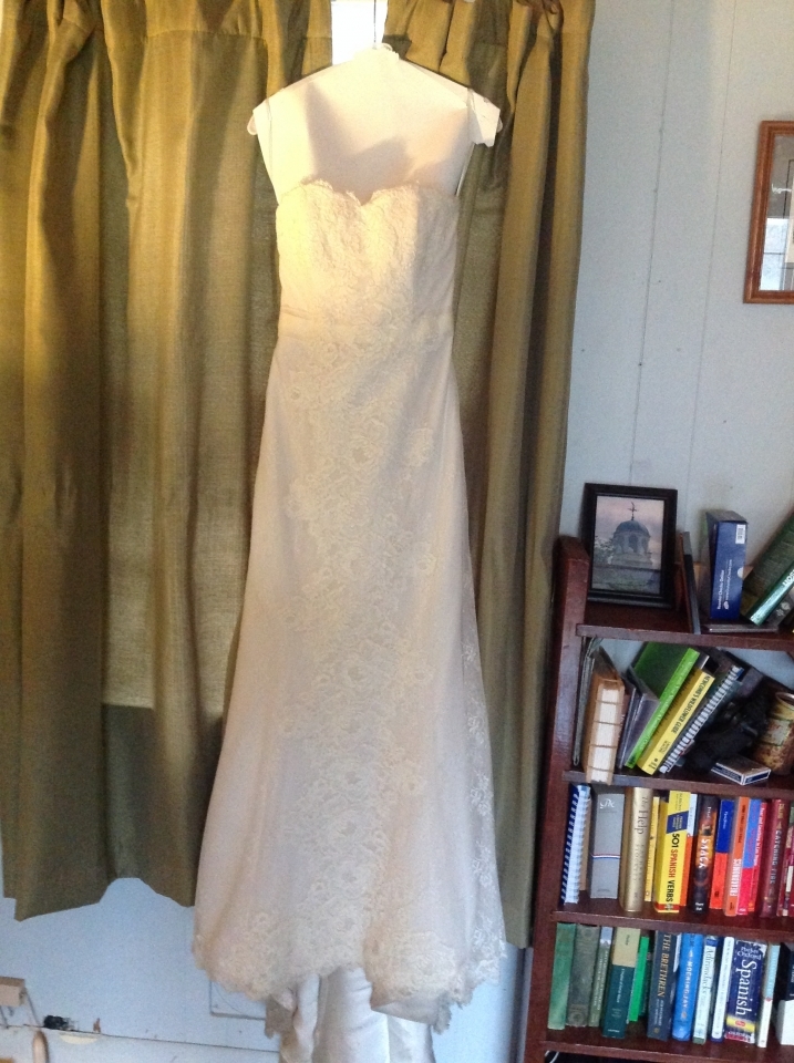 eventsstyle.com 21477 New Wedding dresses from Amy Kuschel