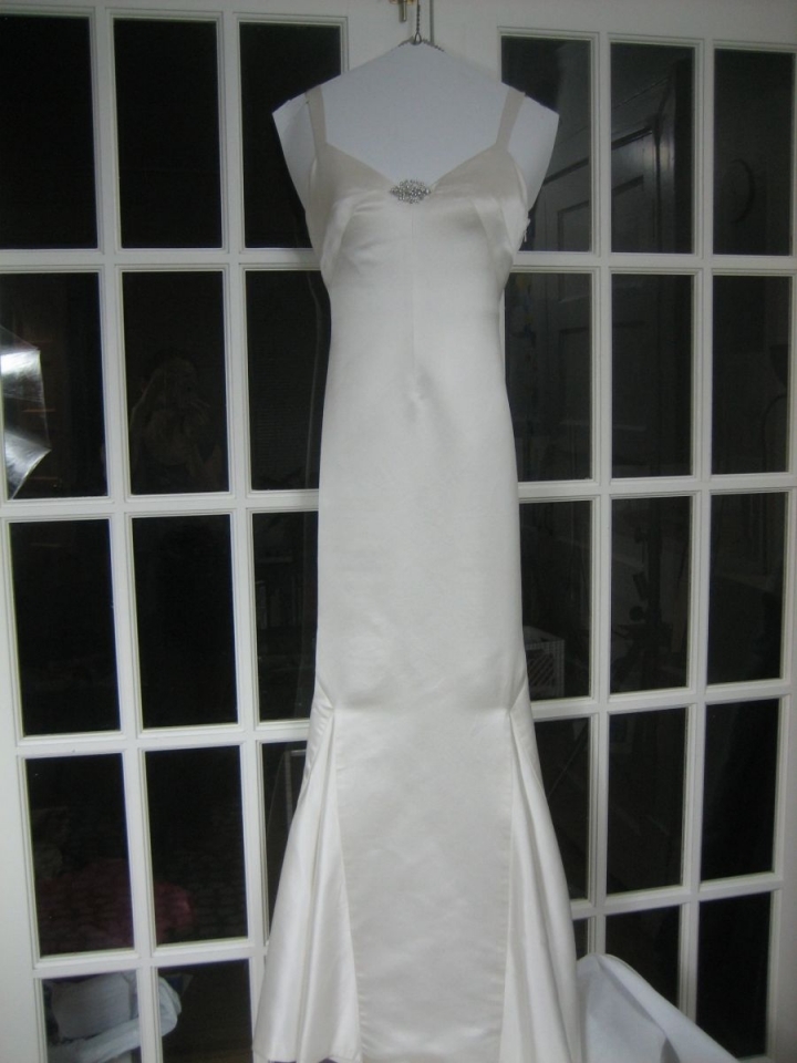 eventsstyle.com 21479 New Wedding dresses from Amy Kuschel