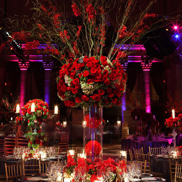 www.eventsstyle.com 22574 Making centerpieces for winter weddings