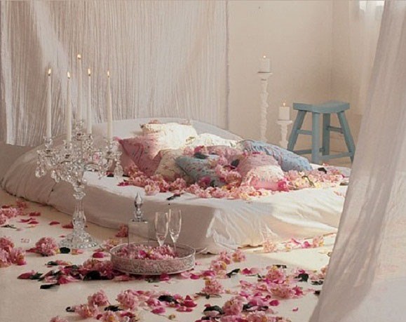 eventsstyle.com 27958 Gorgeous Bridal Bedroom 2014