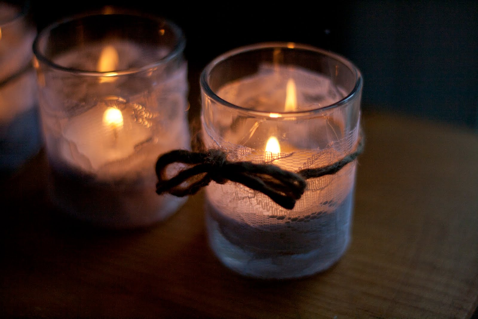 eventsstyle.com 28058 New decoration ideas by ribbon candles 