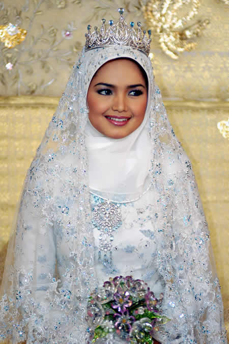 eventsstyle.com 28396 Elegant Hijab wedding dresses designs 2014