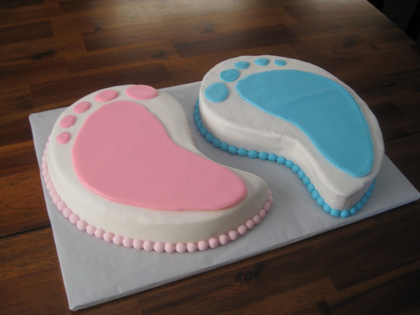 www.eventsstyle.com 30574 How to make Baby Shower Cake for twins