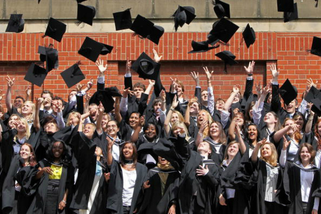 eventsstyle.com 35056 Cool College Graduation Photography Ideas 2014