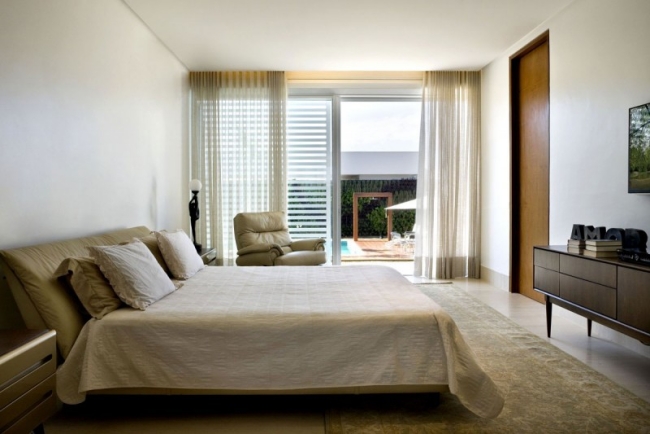 25 modern bedroom ideas with a designer flair style set up eventsstyle.com 42889 25 modern bedroom ideas with a designer flair style set up