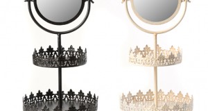 Jewelry stand mirror for pretty woman