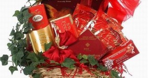 2014 Baskets Gift for Valentine day