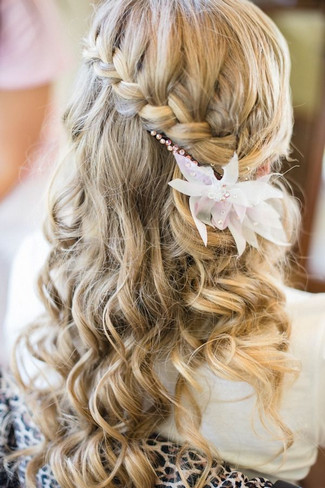 eventsstyle.com 52232 Brides with loose hair trends 2015