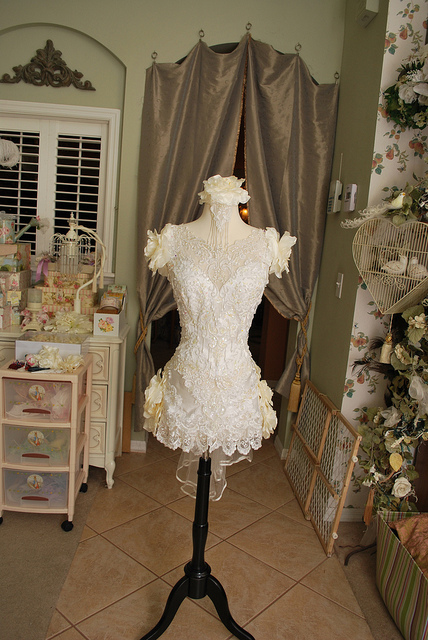 eventsstyle.com 55478 Short dresses for bold brides