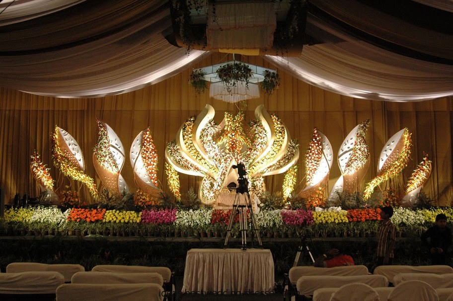 eventsstyle.com 66514 The wedding stage hall decorations in India