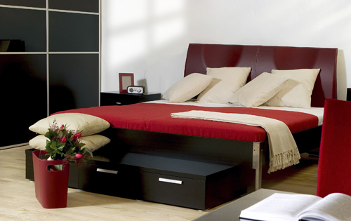 eventsstyle.com 6716 Modern bedrooms designs in red 2014