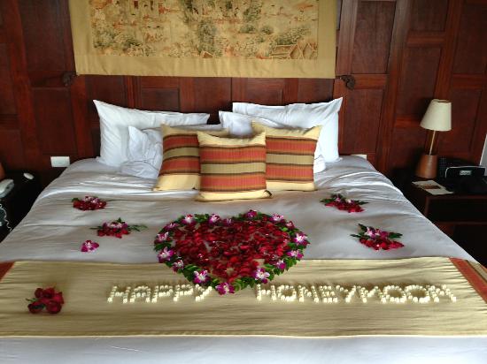 eventsstyles1548 beautiful Honeymoon flowers ideas  