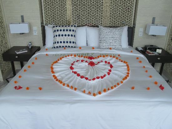 eventsstyles1553 beautiful Honeymoon flowers ideas  