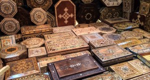 Smart wooden souvenirs ideas for friends