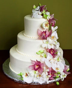eventsstyles3051 Beautiful Spring wedding cakes 2014