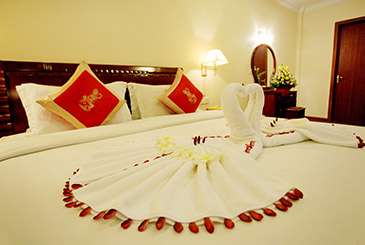Neat Honeymoon rooms designs eventsstyles4462 Neat Honeymoon rooms designs