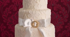 Beautiful Ribbon Wedding Cake designs 2014