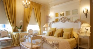 Inspiration romantic bedrooms for new Couples