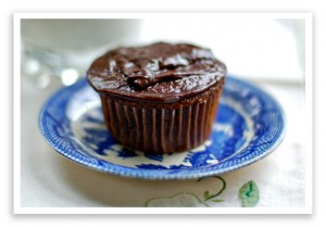 omgcake9 300x209 Chocolate and cupcakes for children occasions 