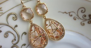 stylish gold Earrings for engagement