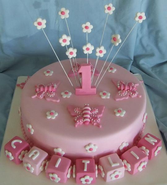 styles880 Superb first birthday cakes ideas