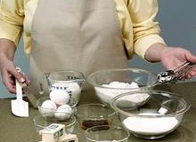 How to Make a Cake