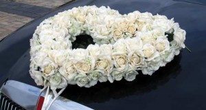 10 Ideas for wedding car flowers decoration