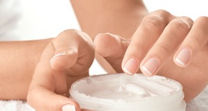 How to remove traces of dark underarms permanently